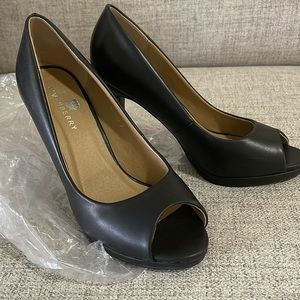 Riverberry Julia’s Black Stiletto Pump Slip Ons Size 7, Heels 4.5”